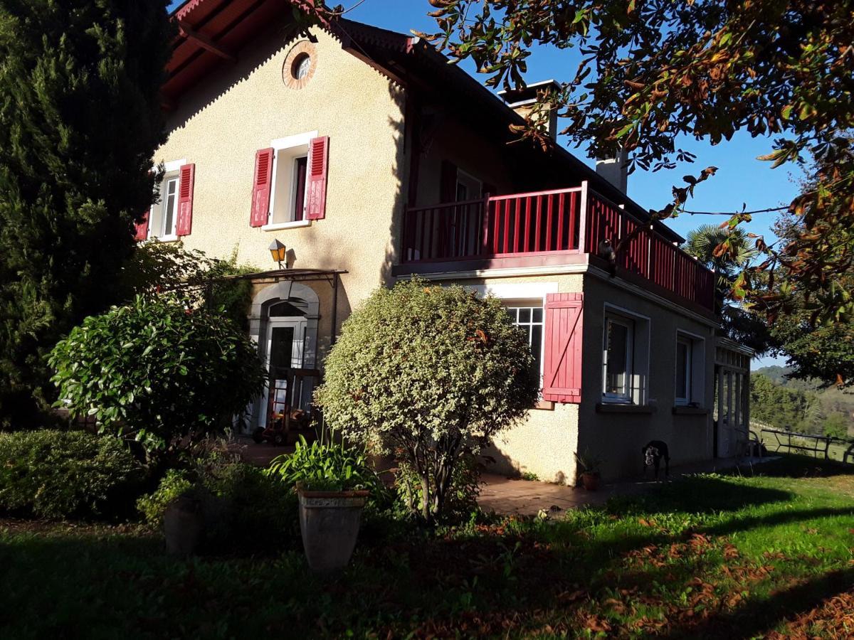 Bed and Breakfast Chez Cecile Et Jean-No Gan Exteriér fotografie